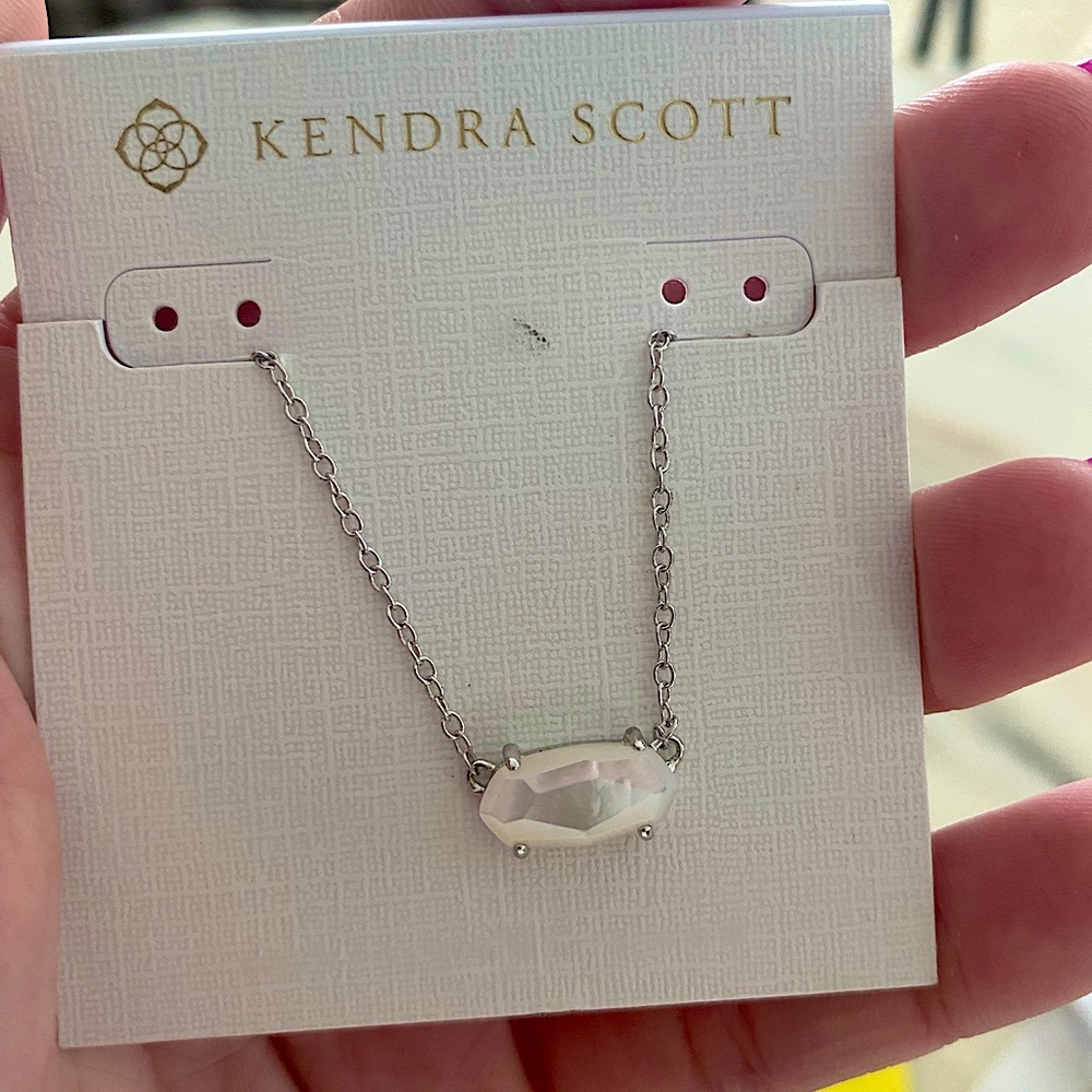 NEW Kendra Scott necklace.